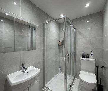 De Havilland Way, StanwellProperty for lettings - Seymours - Photo 1