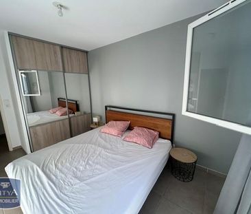 Location Appartement 3 pièces 59m² LA SEYNE SUR MER 83500 - Photo 3