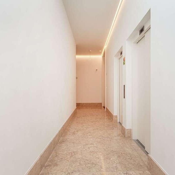 1 Bedroom Apartment with parking, Avenida da Liberdade, Lisboa - Photo 1