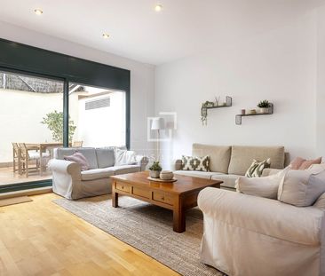 Excellent 3 Bedroom house / villa with 54m² terrace for rent in Grà... - Photo 2