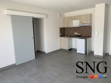 T2 AVEC BALCON ET PARKING - Photo 4