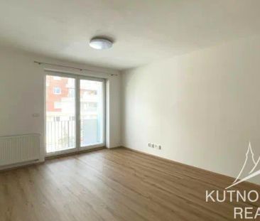 Pronájem bytu s balkonem, 1+kk, 33 m - Photo 3