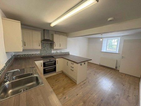 3 bedroom detached house to rent - Photo 3