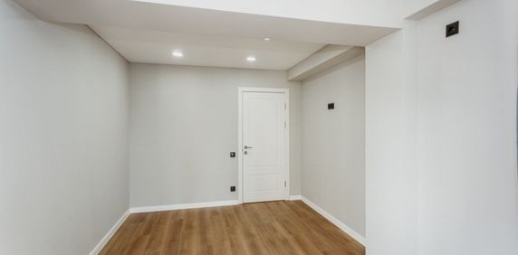 Inchiriez Apartament 2 camere Central - Photo 2