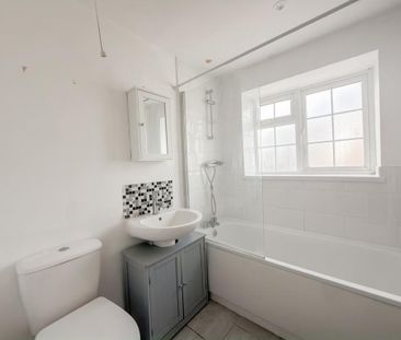 2 bedroom semi-detached house to rent - Photo 1