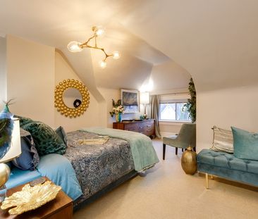 Toronto Furnished Upper Levels for Rent - Remarkable 2 Bedroom Plus... - Photo 3