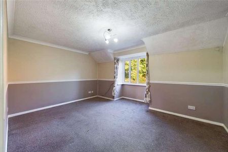 Groves Lea, Mortimer, Reading, Berkshire, RG7 - Photo 2