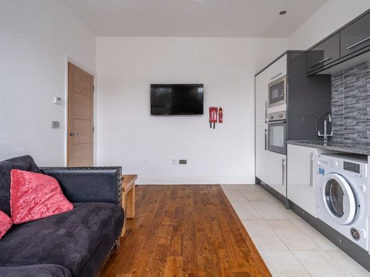 2 bedroom apartment to rent - Photo 1