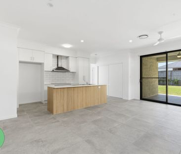 6 Wanaka Street, Jimboomba, Qld 4280 - Photo 3