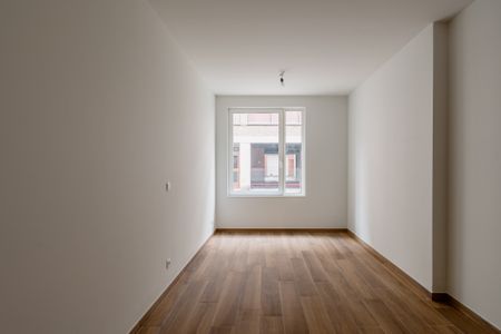 Fris en proper appartement* met terrastuin van ontwerpbureau Stramien cv in woonproject De Wastuin - Photo 2
