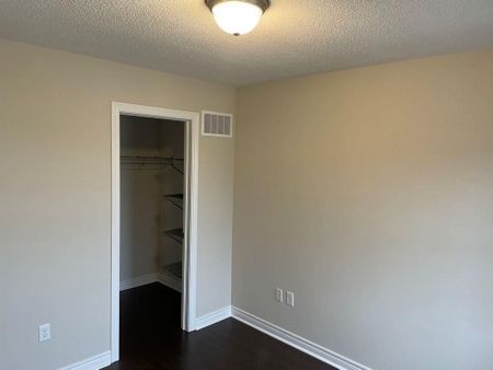 For Lease - 53 Finegan Circle, Brampton, Ontario - Photo 4