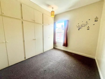 2 Bed Terraced House, Swan Lane, CV2 - Photo 2