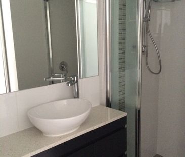 Spacious, Stylish & Secure – Your Ideal Home Awaits in Labrador! - Photo 5