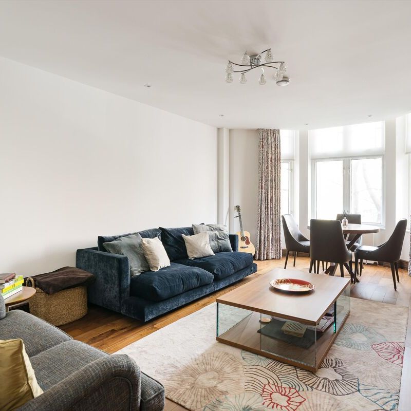 A bright two bedroom apartment to rent in Marylebone, W1U - Photo 1