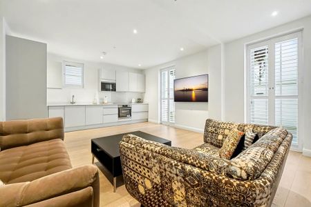 6 bedroom detached house to rent - Photo 3