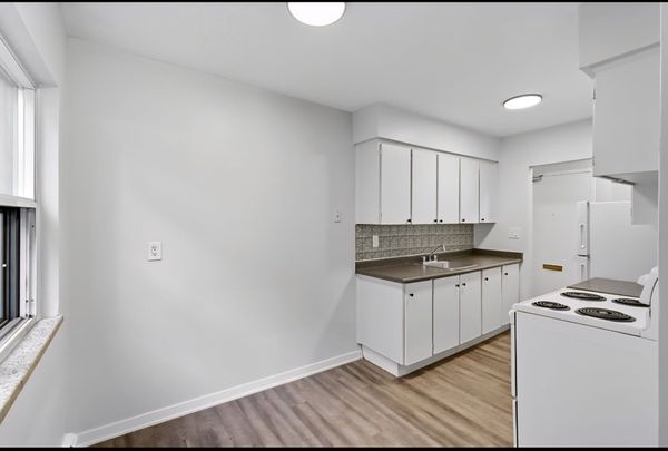 For Lease - 103 Emerald Street Unit# 302, Hamilton, Ontario - Photo 1