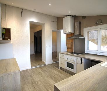 Location Appartement 3 pièces 78m² NIMES 30000 - Photo 4