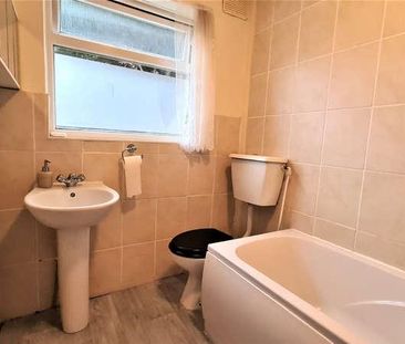 Maswell Park Road, Hounslow, TW3 - Photo 2