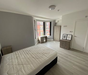 Room in a Shared House, Ampthill Road, L17 - Photo 6