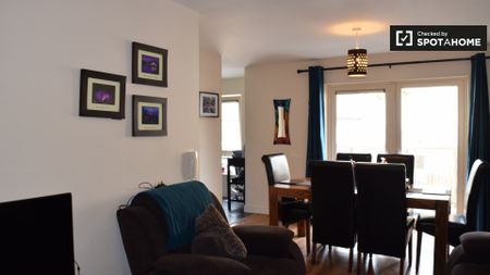 Room in 2-bedroom apartment for rent in Northside, Dublin - Photo 4