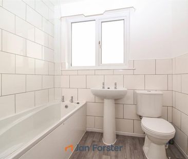 2 Bedroom House - Photo 3