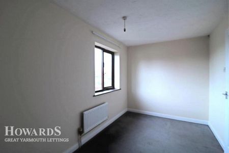 2 bedroom terraced house to rent - Photo 2
