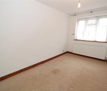 2 bed ground floor apartment to let in Brentwood - Photo 6