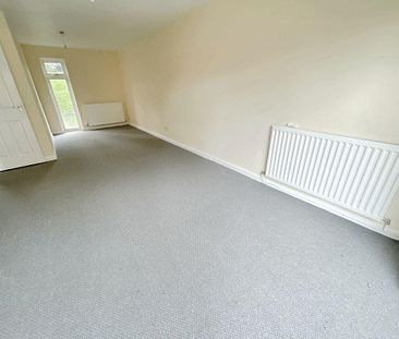 2 bed lower flat to rent in NE38 - Photo 3