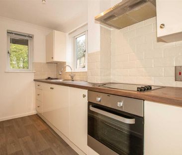 2 bedroom terraced house to rent - Photo 6