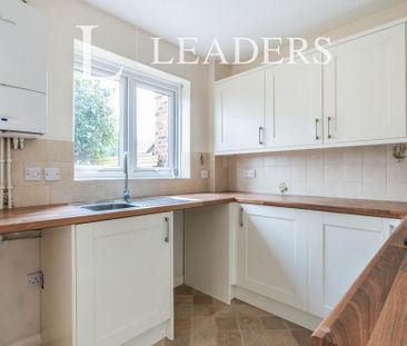 3 bedroom detached house to rent - Photo 5