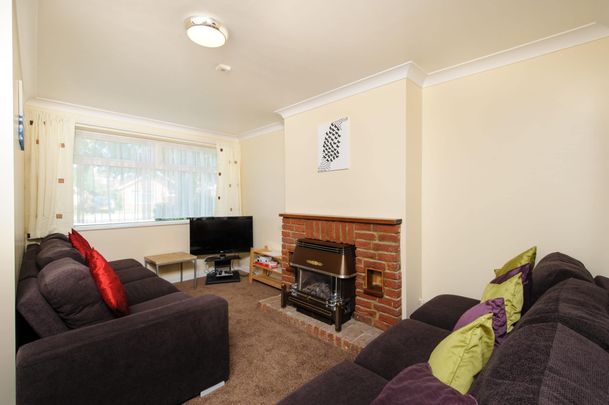 The Silvers, Broadstairs (1) Kent CT10 2PF - Photo 1