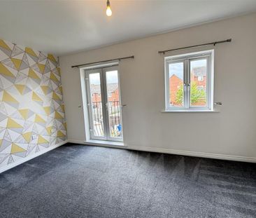 4 bedroom terraced house to rent - Photo 3