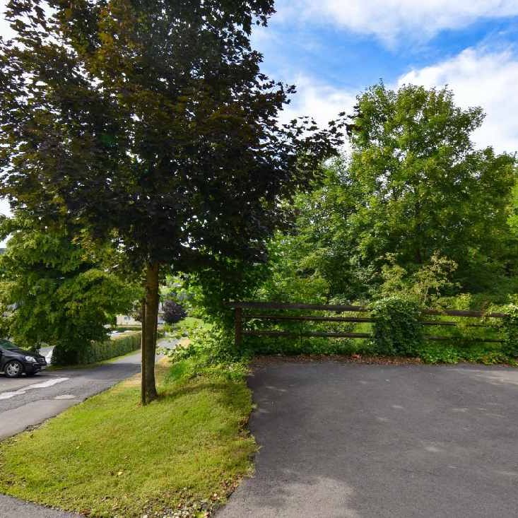 Charmante, komplett sanierte Mietwohnung mit Blick auf die Gleichenberger Kogeln …! - Photo 1