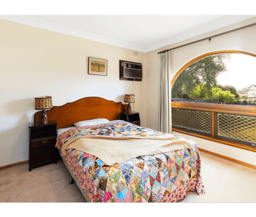 Spacious 5-Bedroom Family Home for Lease in Rostrevor - Photo 6