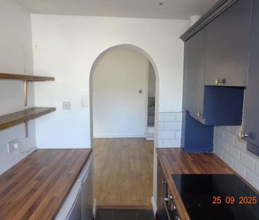 2 bedroom terraced house to rent - Photo 6