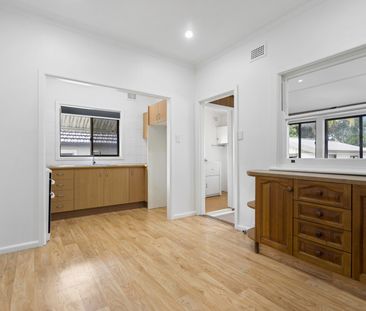 Neat 3 Bedroom Family Home - Photo 6