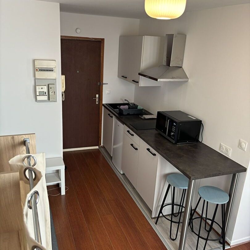 Location Appartement 1 pièce 21m² - Photo 1