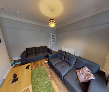 4 bedroom house to rent - Photo 1