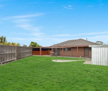 Spacious 3-Bedroom Home with Modern Amenities in Epping - Photo 4