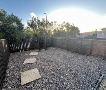 3 bedroom terraced house to rent - Photo 6