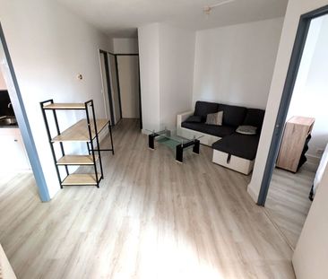 Location Appartement 2 pièces 32m² - Photo 2