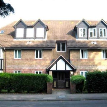 2 bedroom property to rent in Radlett - Photo 1