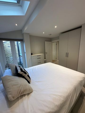 1 Bed Flat, Trinity Road, SW17 - Photo 2