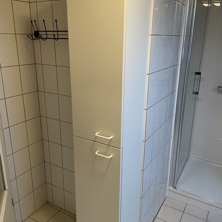 Appartement te huur met 1 slaapkamer op 3-de verdieping zonder lift en terras. - Photo 1