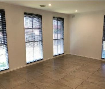 Cozy family home in central location! - Photo 5