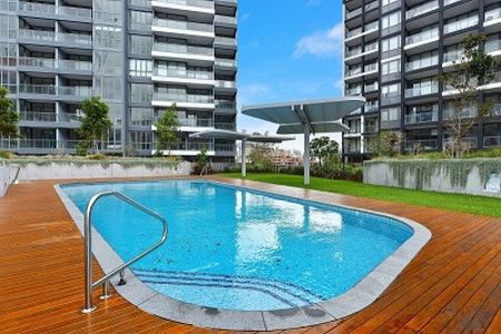 Unbeatable location from amazing fully furnished Darling Harbour apartment - Photo 5
