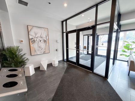 For Lease - 675 RICHMOND Street Unit# 1011, London East, Ontario - Photo 4