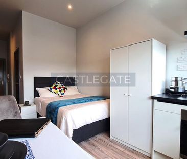 Studio to rent - Photo 6