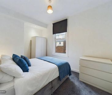 6 bedroom house of multiple occupation to rent - Photo 2