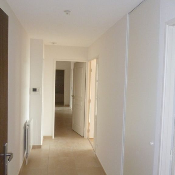 a louer - cite gardin - appartement 5pp dans résidence de sta, - Photo 1